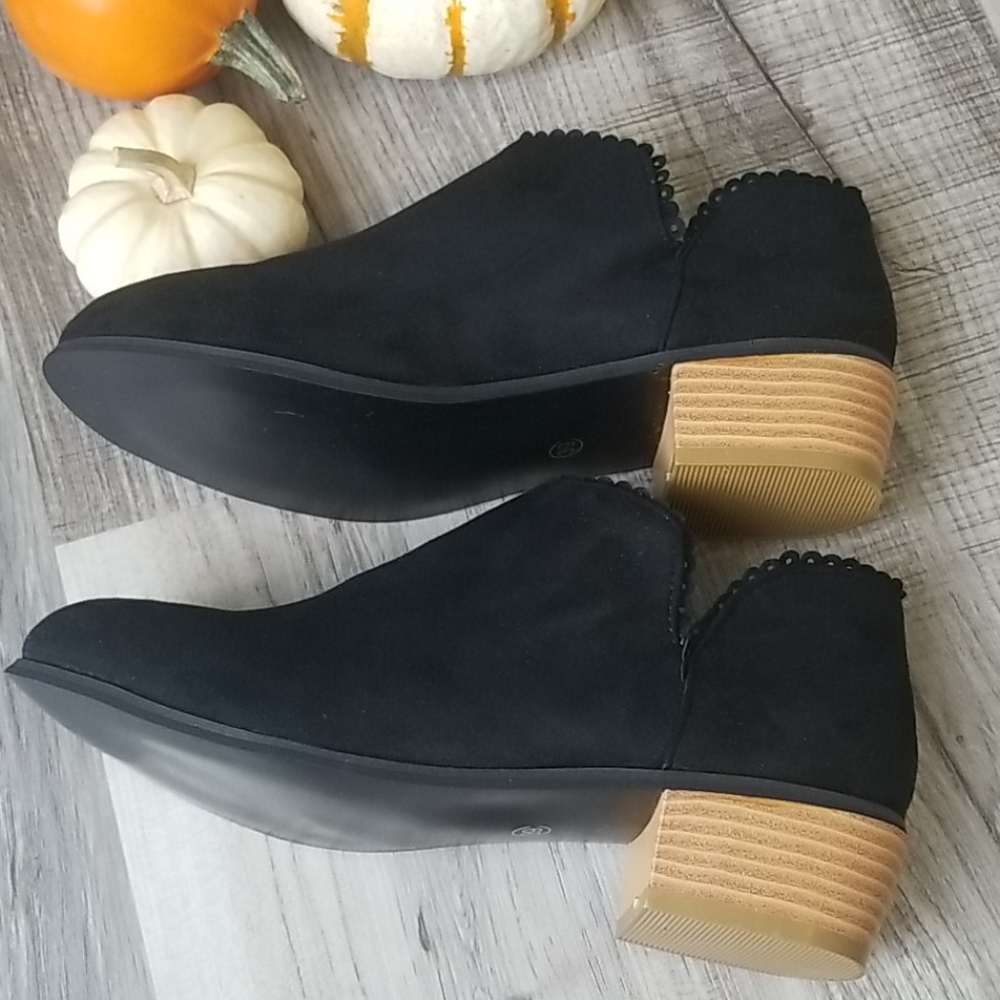 Black booties size 6.5